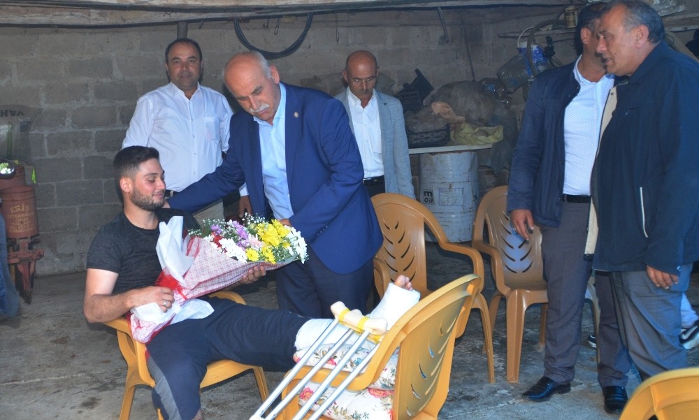 Mayına basarak yaralanan asker baba evinde 