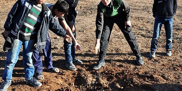 Mayınlı araziye havan mermisi düştü