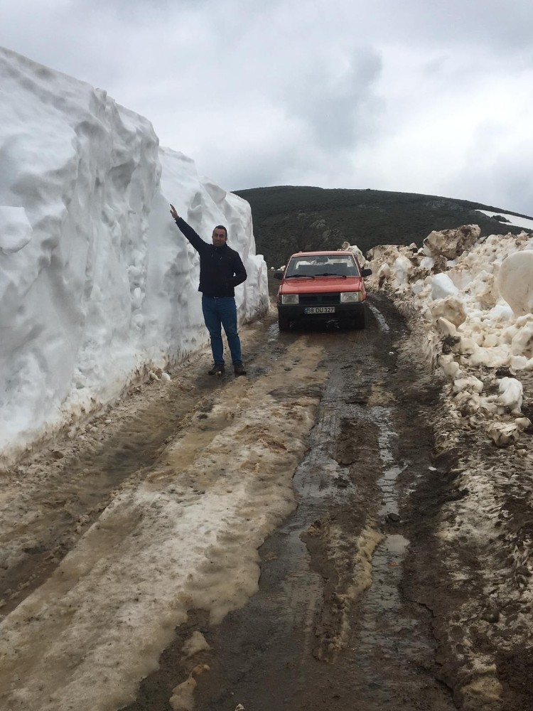 Mayıs ayında 2.5 metre kar 