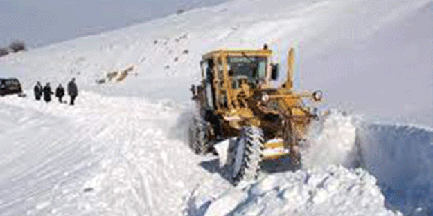 Mayıs ayında 4 metrelik karla mücadele!
