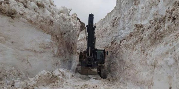 Mayıs ayının sonuna 8 metrelik karla mücadele