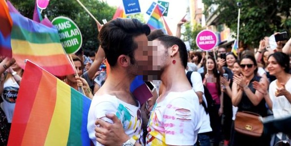 Maymun çiçeği virüsünün LGBTİ'li sapkınların festivalinden yayıldığı ortaya çıktı! DSÖ'den 'eşcinsel ilişki' uyarısı!