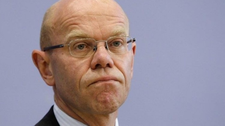 'Maymun Skandalı'ndan sonra görevden alındı