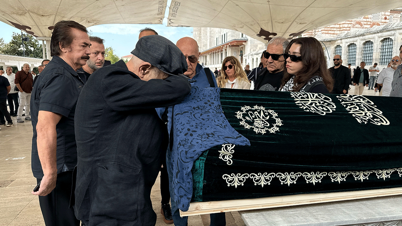 Mazhar Alanson'un kızı Eda Alanson son yolculuğuna uğurlandı