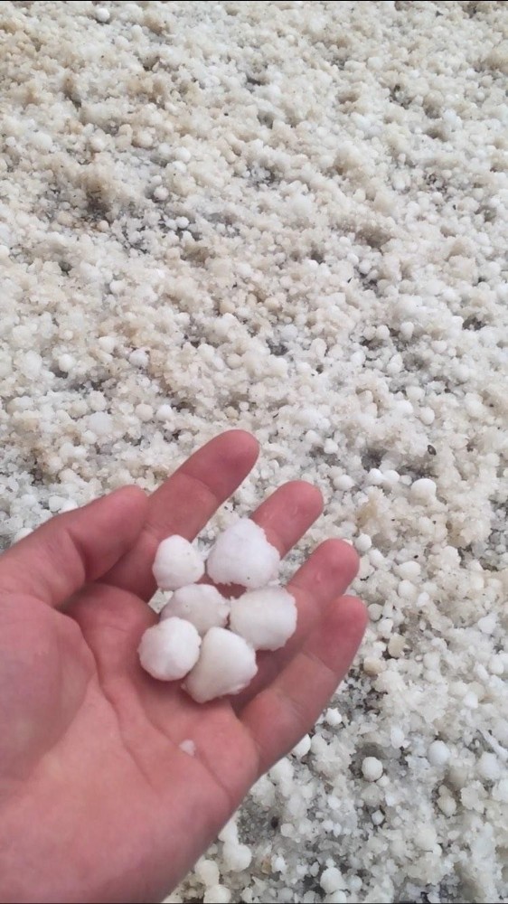 Mazıdağı’nı dolu vurdu 