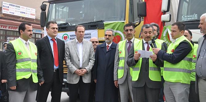 Mazlumlara ‘Yardım Eli’