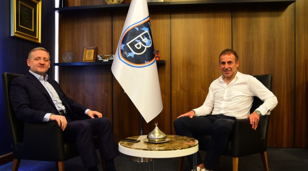 M.Başakşehir’de Abdullah Avcı dönemi sona erdi 