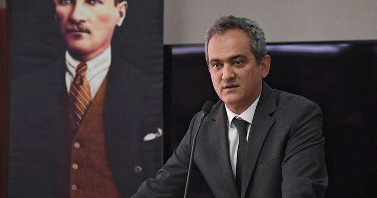 MEB Bakanı Özer’e anlamlı ziyaret!