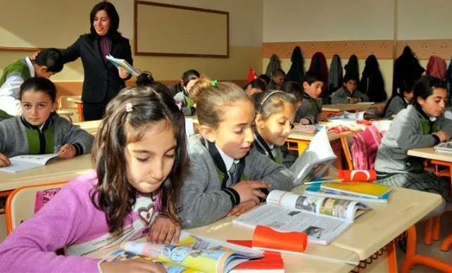 MEB’den hazırlık genelgesi! Sınav Saati uygulaması kalktı