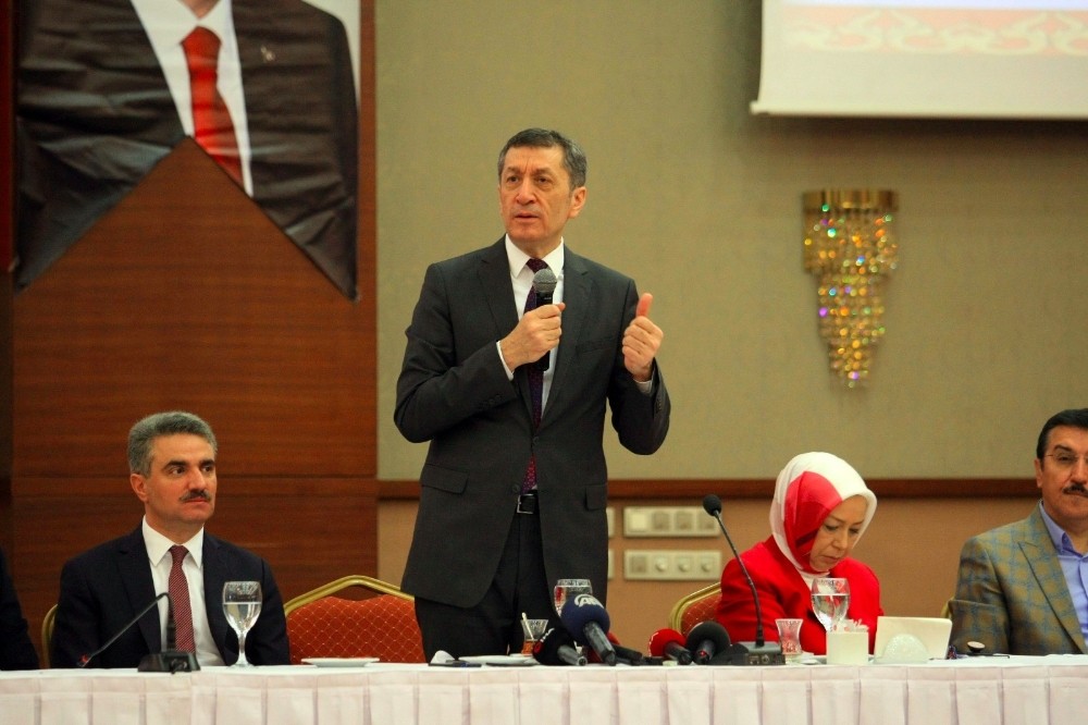 MEB’e yapay zekaya dayalı yeni yönetim sistemi 