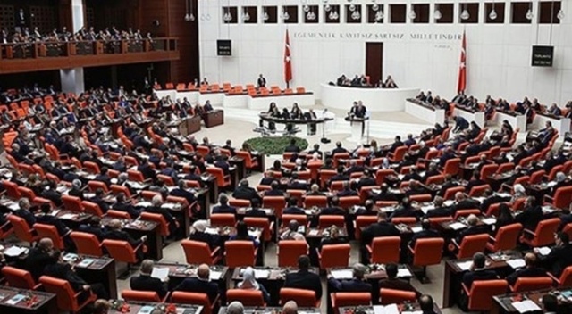 Meclis İç tüzük teklifi Anayasa Komisyonu'nda kabul edildi