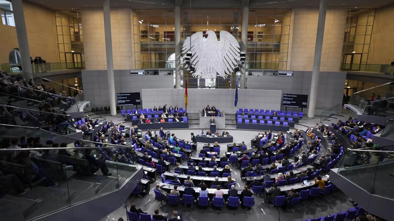 Meclis için fesih kararı! Almanya siyasetinde kriz patlak verdi