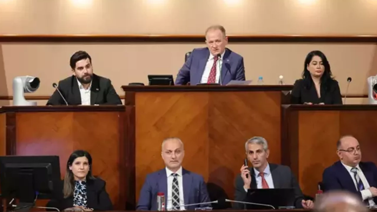 Meclis karıştı! AK Parti grubundan fahiş zamlara tepki!