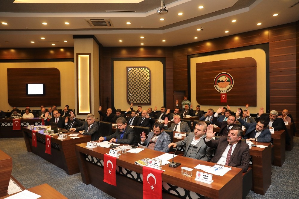 Meclis üyeleri huzur haklarını depremzedelere bağışladı 