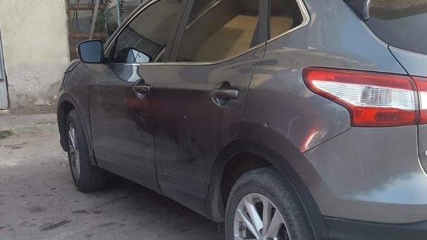 Meclis üyesinin aracına kurşun isabet etti