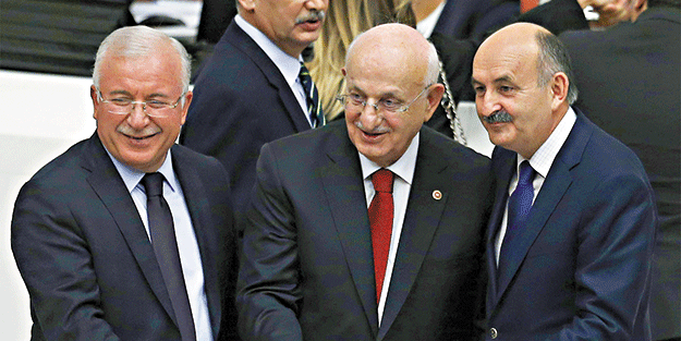 Meclis’e ‘Kahraman’ başkan