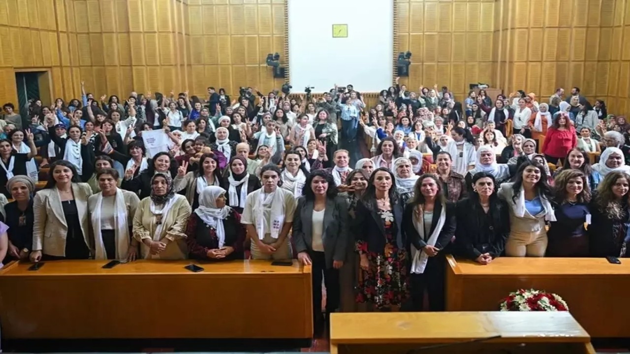 Meclis’te atılan “Apo” sloganı harekete geçirdi! İmza listesinde dikkat çeken bir detay var