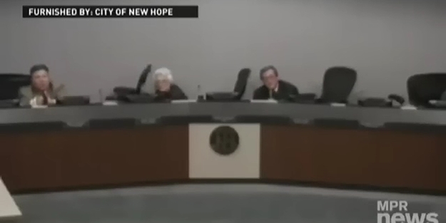 Mecliste kanlı çatışma, saniye saniye kameralara yansıdı