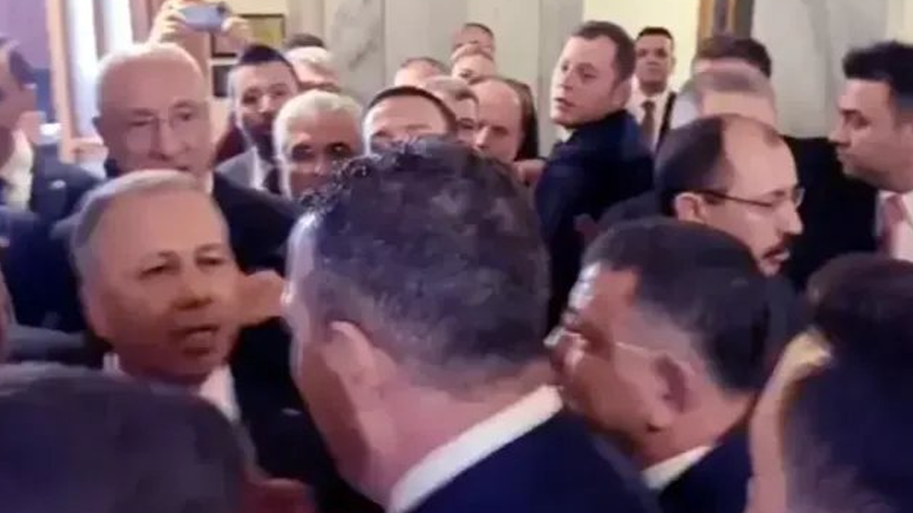 Meclis'te siyasi eşkıyalık! CHP'li vekillerden büyük skandal