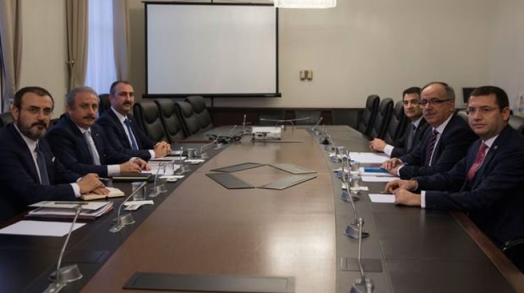 Meclis'te tarihi buluşma! İlk açıklama geldi