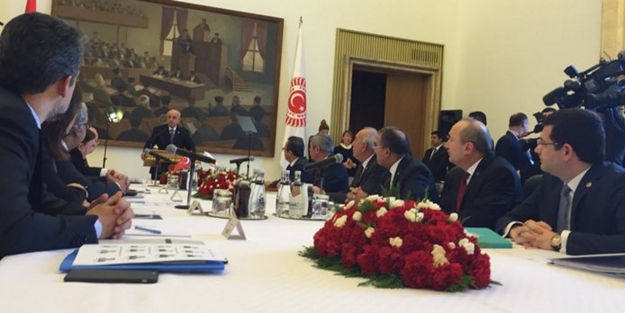 Meclis'te yeni anayasa için ilk adım