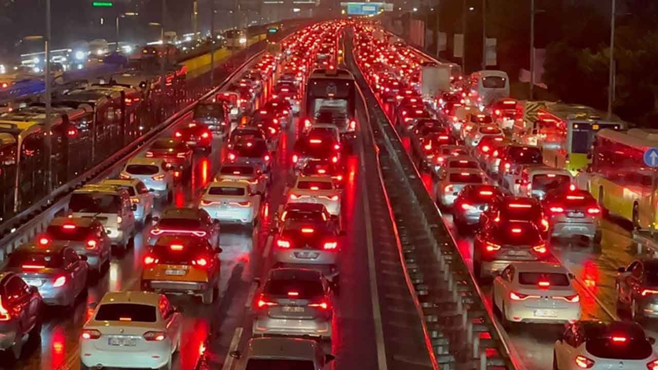 Meclis'ten geçti! Trafikte bunları yapan yandı: 280 bin lira cezası var