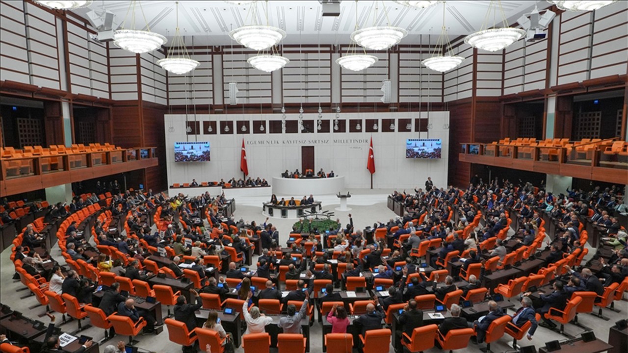 Meclis'ten kaçan cezasını ödeyecek