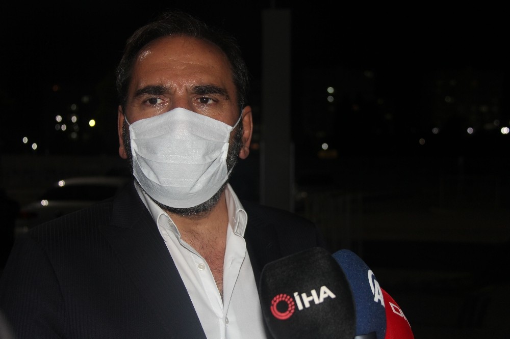 Mecnun Otyakmaz: “Mert Hakan ile Emre’ye teklif yapacağız” 