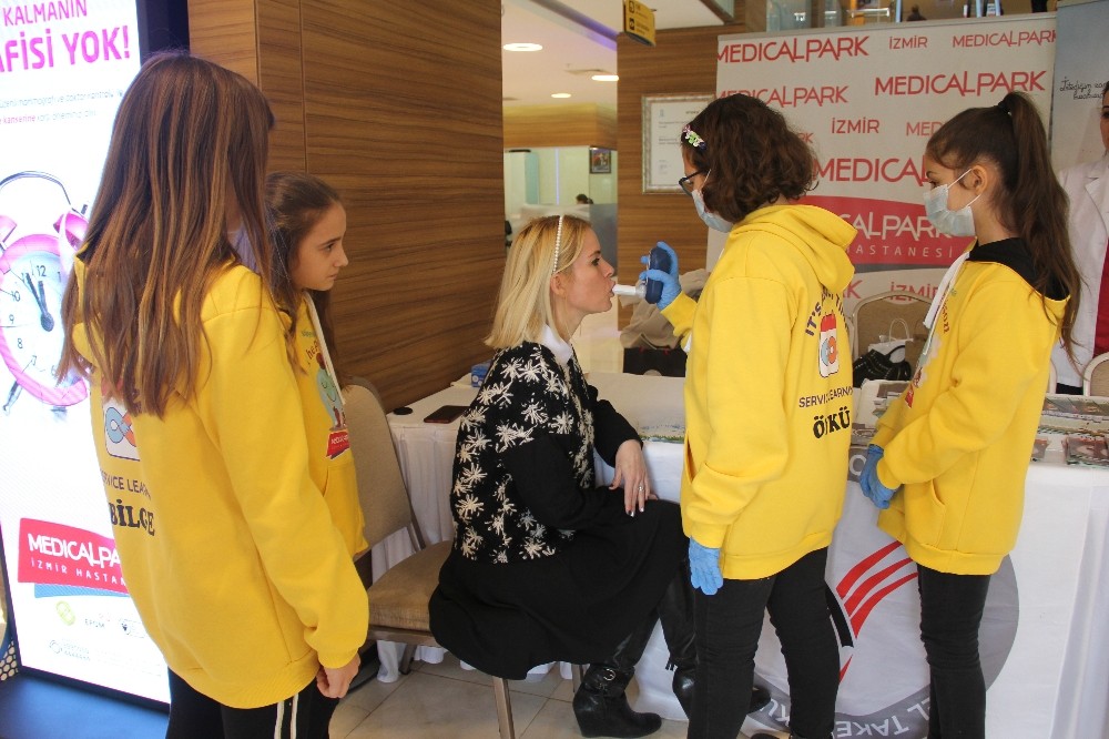 Medical Park İzmir’de sigarayı bırakma etkinliği 