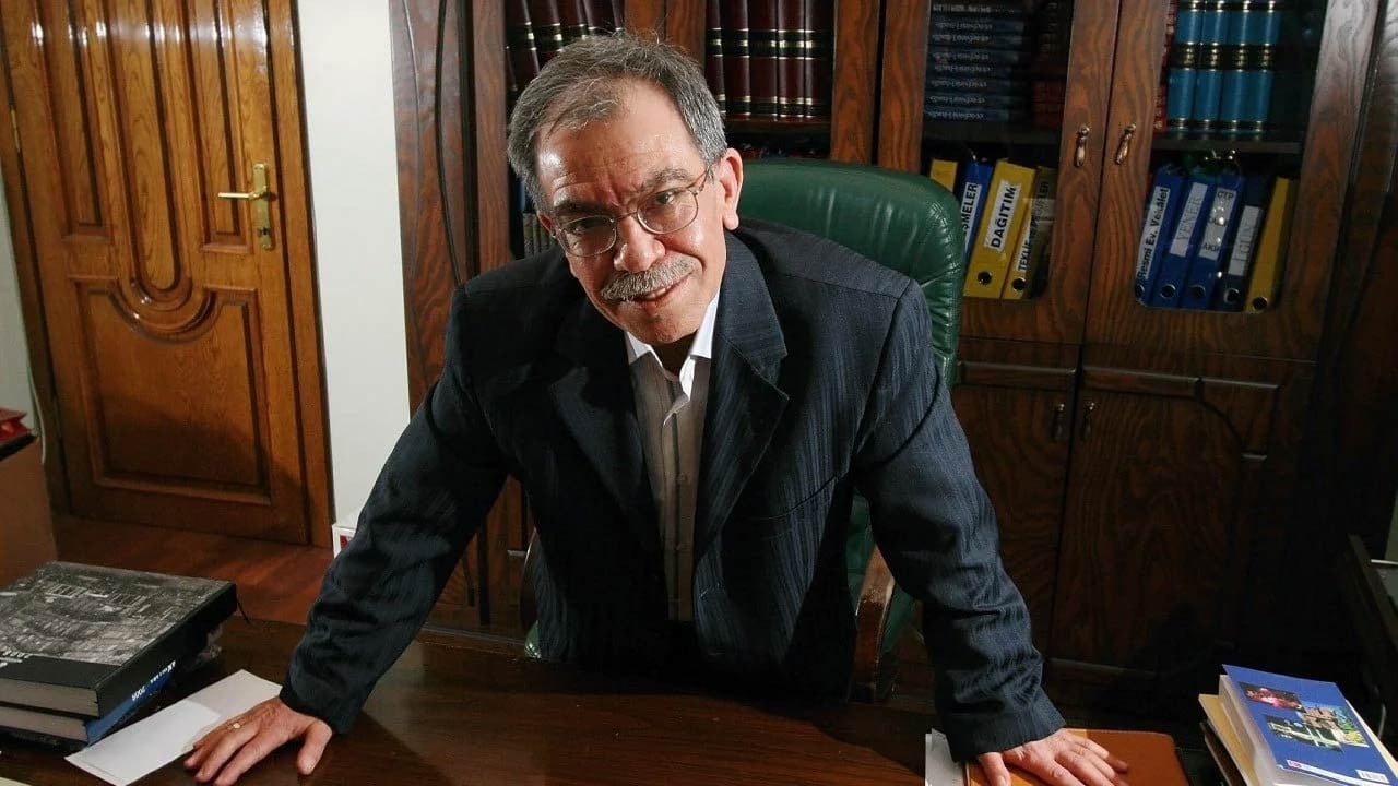 Medine’de noktalanan bir ömür, geride kalan bir miras… Hakikatin Keskin Kalemi Hasan Karakaya’yı rahmetle anıyoruz