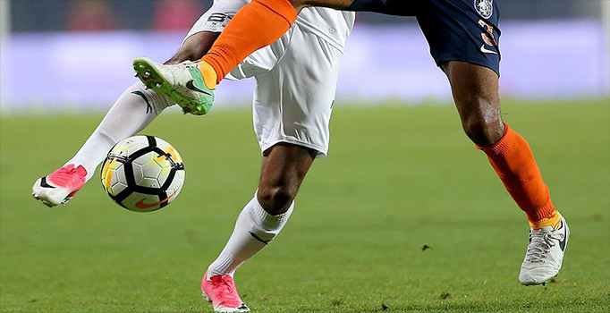 Medipol Başakşehir, Bursaspor'a konuk oluyor