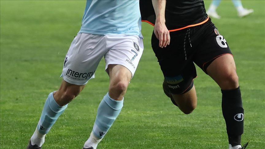 Medipol Başakşehir lidere konuk oluyor