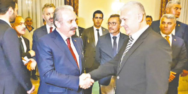 Medya demokrasiye karşı hassas olmalı