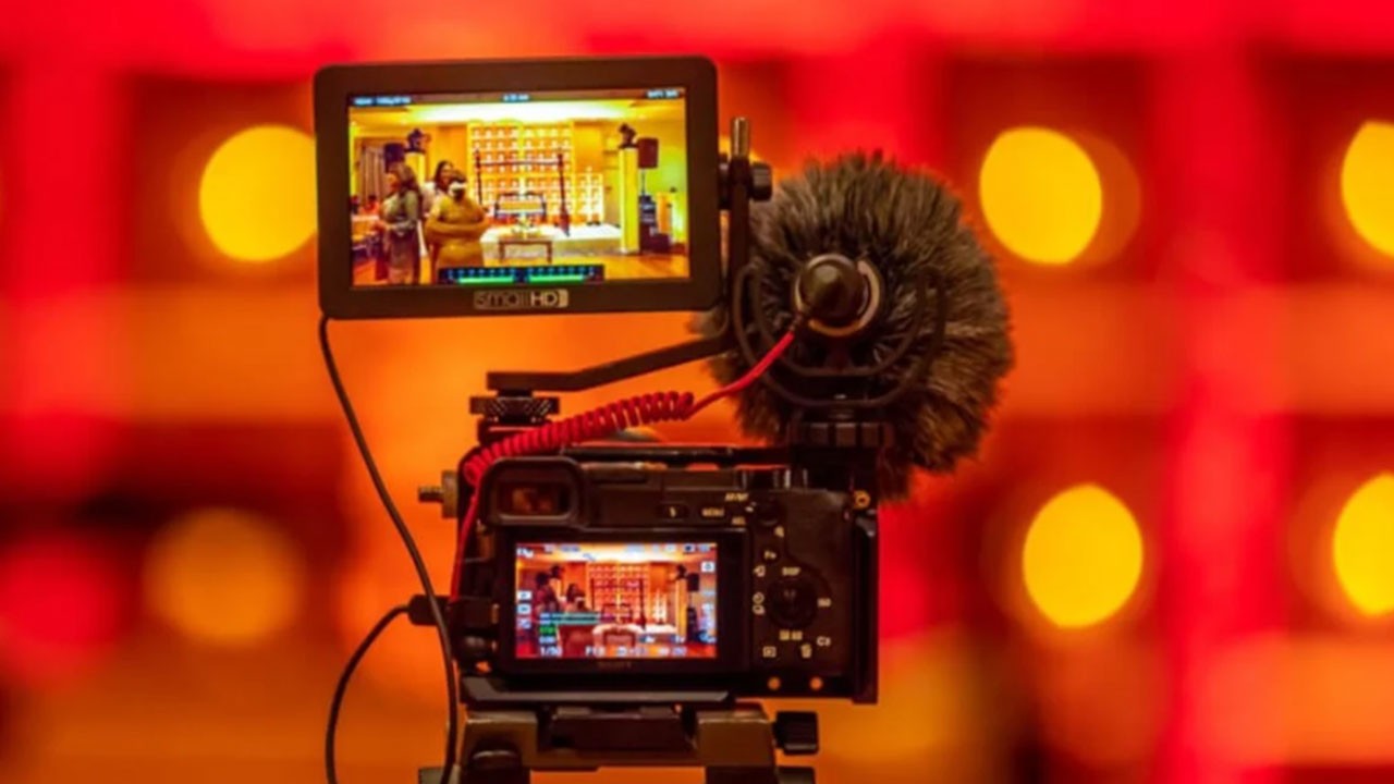 Medya devi iflas etti