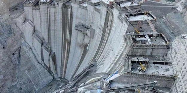 Mega proje: 1 milyar 888 milyon kilovatsaatlik elektrik üretecek! Eyfel Kulesi'nden sadece 25 metre daha kısa