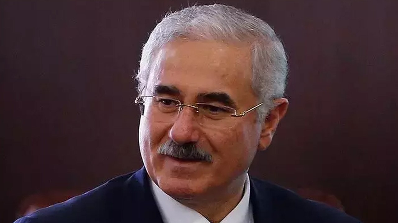 Mehmet Akarca kimdir?