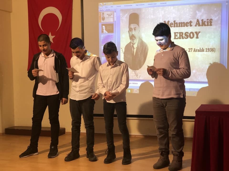 Mehmet Akif Ersoy anıldı 