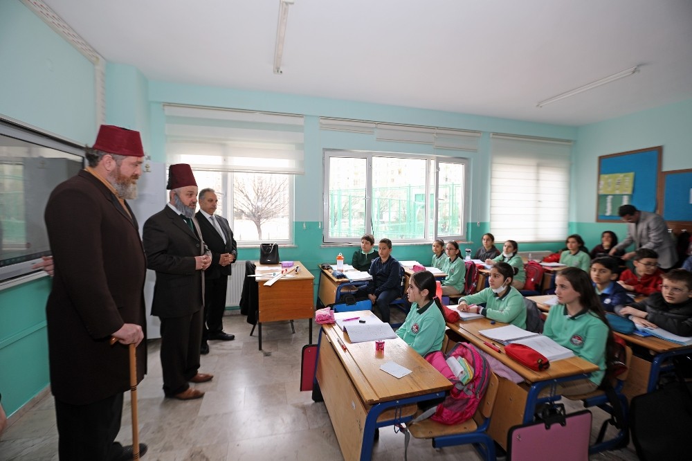 Mehmet Akif Ersoy Talas’ta 