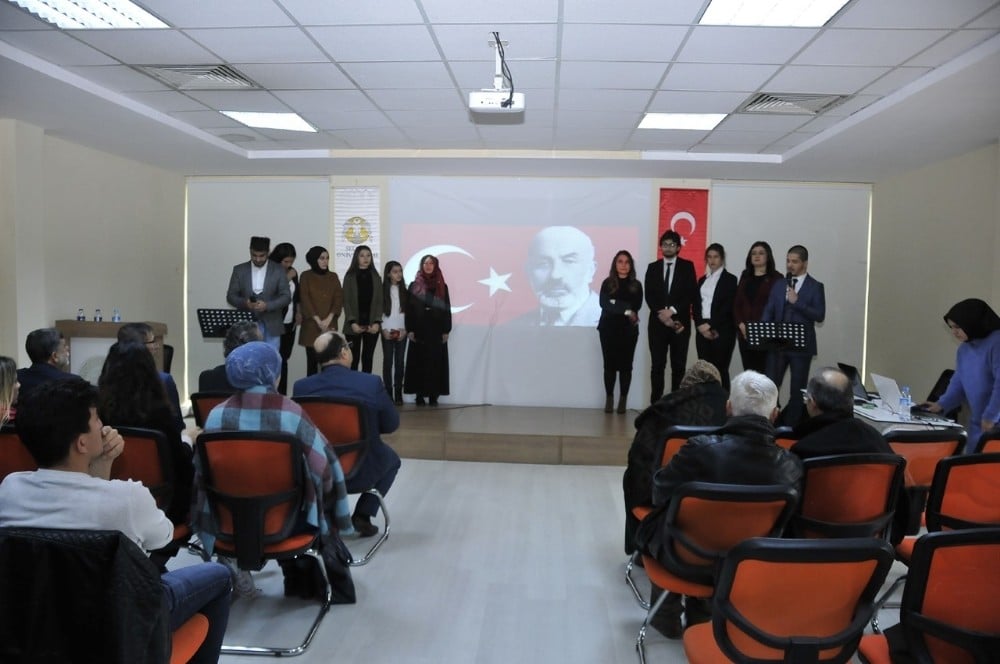 Mehmet Akif Ersoy’u anma ve anlama etkinliği yapıldı 