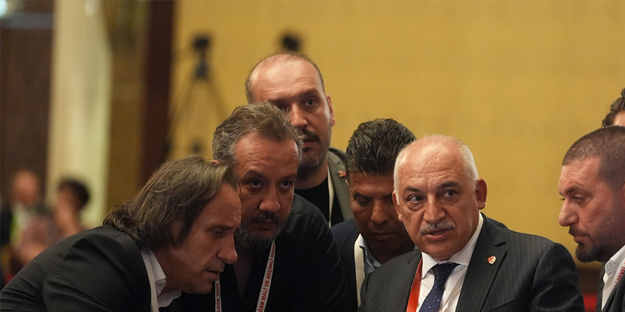 Mehmet Büyükekşi'den kamuoyuna açıklama! Hacıosmanoğlu'nu tebrik ediyorum...