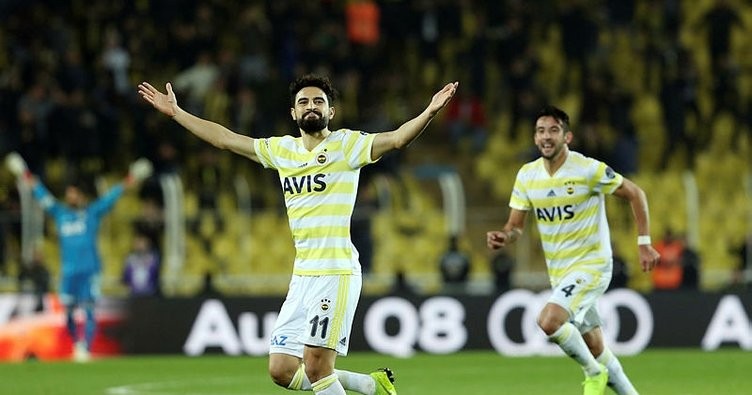 Mehmet Ekici, Ersun Yanal'la çıkışa geçti