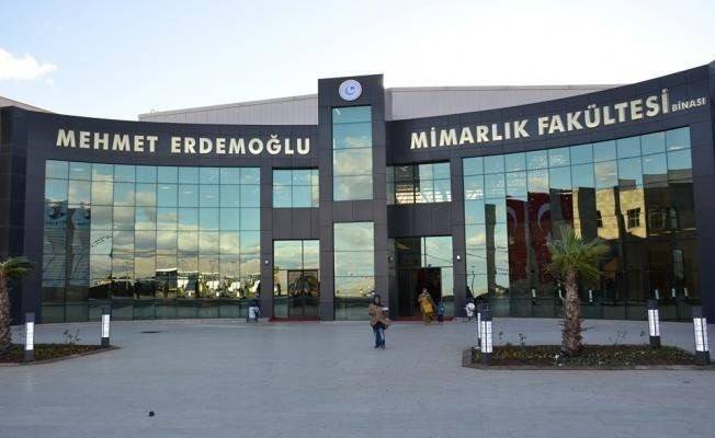 Mehmet Erdemoğlu Mimarlık Fakültesi öğrencilerini bekliyor