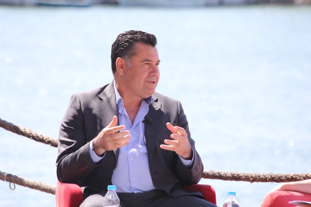 Mehmet Kocadon ekranda gazetecilerin sorularını yanıtladı 