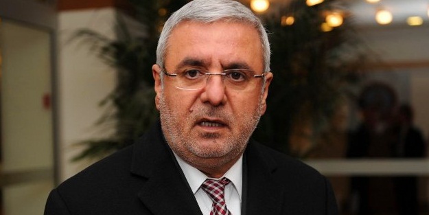 Mehmet Metiner duyurdu! Eski Bakan, koronavirüse yakalandı