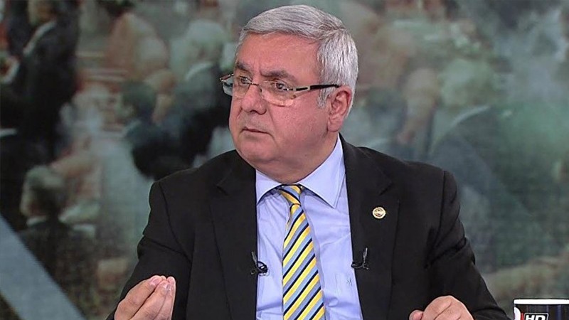 Mehmet Metiner, sert tepki gösterdi: Bunu yapmıyorsan, adam değilsin