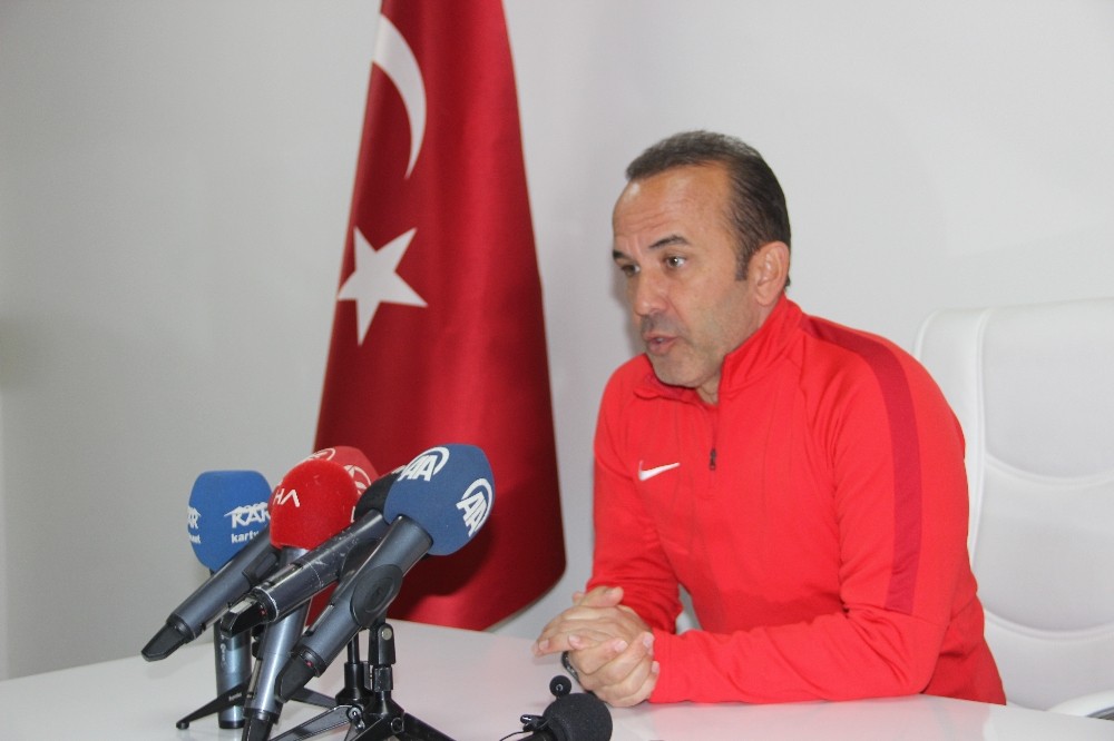 Mehmet Özdilek: “Galibiyete daha fazla ihtiyacı olan taraf biziz “ 