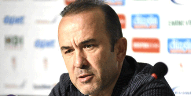 Mehmet Özdilek kariyerinde ilki yaşadı