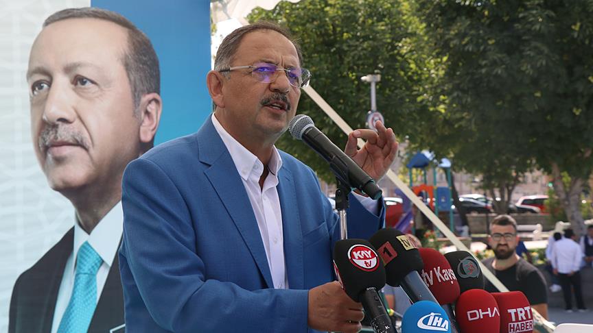 Mehmet Özhaseki: Bin 200 delegesini sayamayanlar döviz kurunda akıl vermeye çalışıyor