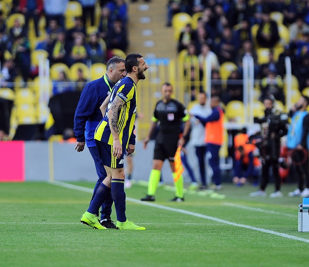 Mehmet Topal sakatlandı 