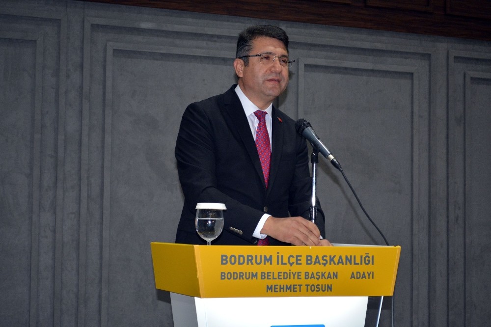 Mehmet Tosun turizmcilerle bir araya geldi 